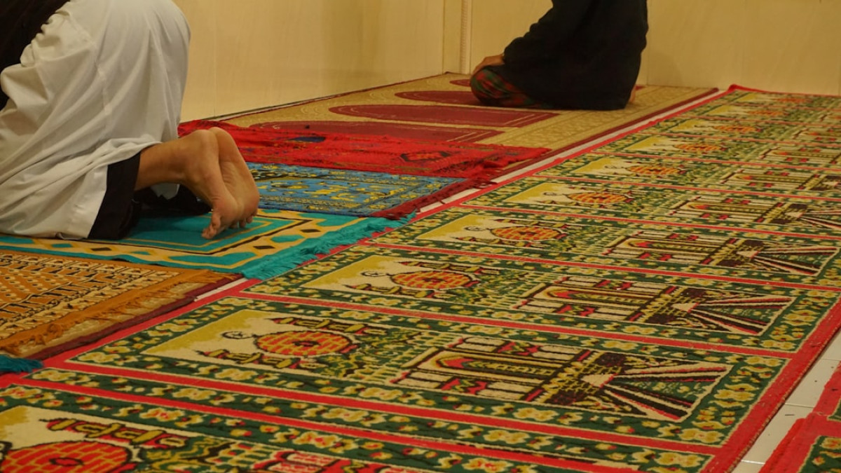 Whispers of Faith: Magical Islamic Bedtime Stories for Children