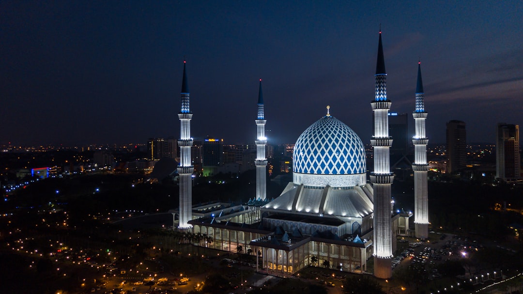 islamic advice for saving money for hajj